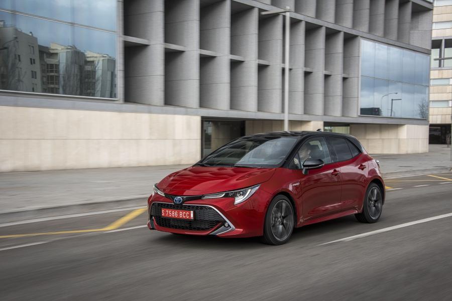  Toyota Corolla Hybrid 2018 года  (WW) (фото 44 из 61)